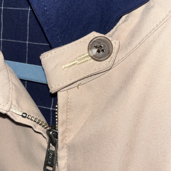 Polo Ralph Lauren. Large Golf/Wind Jacket. Beige w/ blue plaid lining - Picture 5 of 13